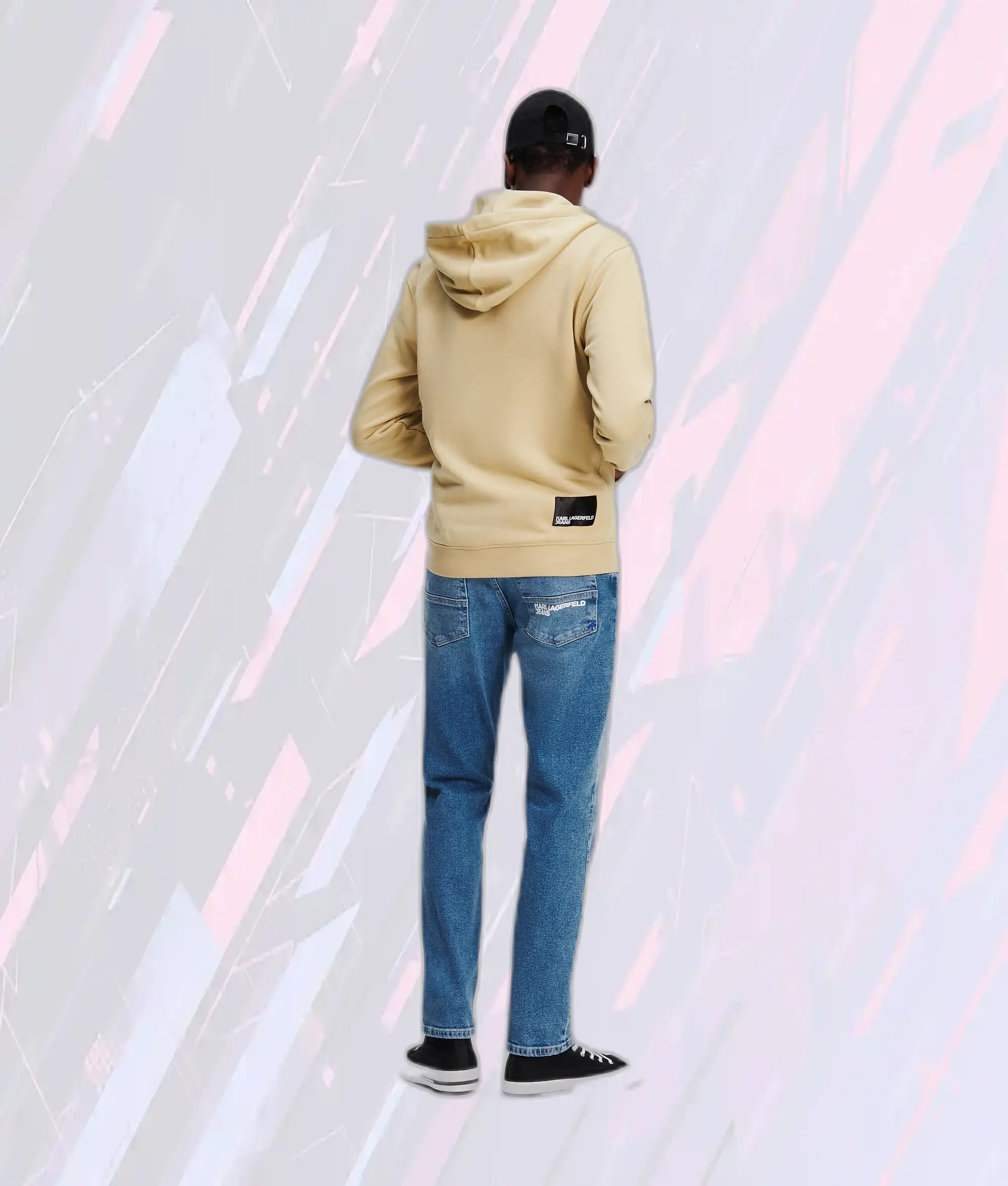 Jean ajusté Karl Lagerfeld bleu délavé avec poches et logo brodé - Coupe slim détail vintage