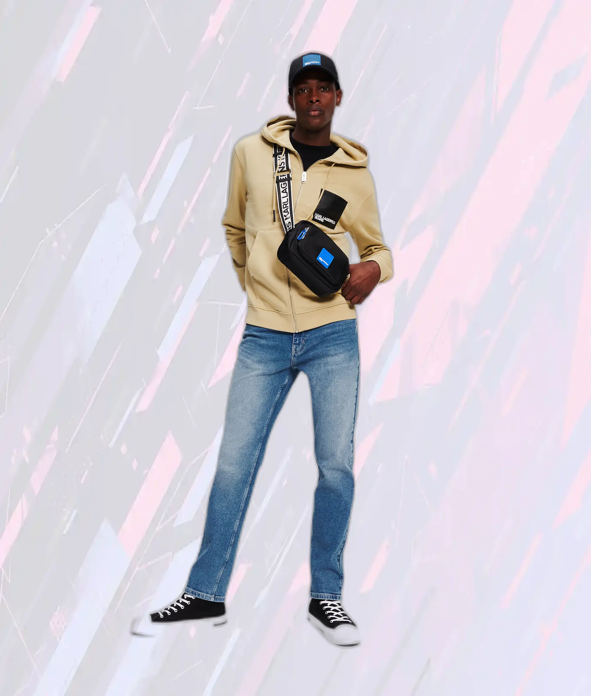 Jean ajusté Karl Lagerfeld bleu délavé avec poches et logo brodé - Coupe slim détail vintage