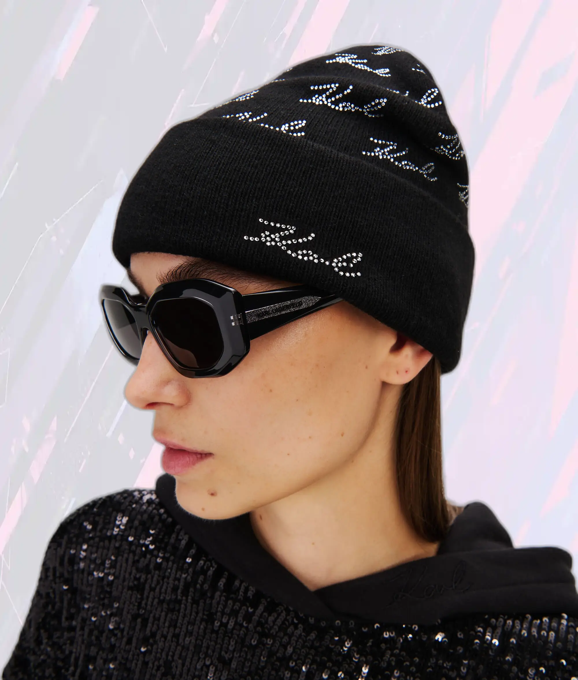 Bonnet Élégant Karl Lagerfeld Noir à Motif Signature et Paillettes - Édition Exclusif