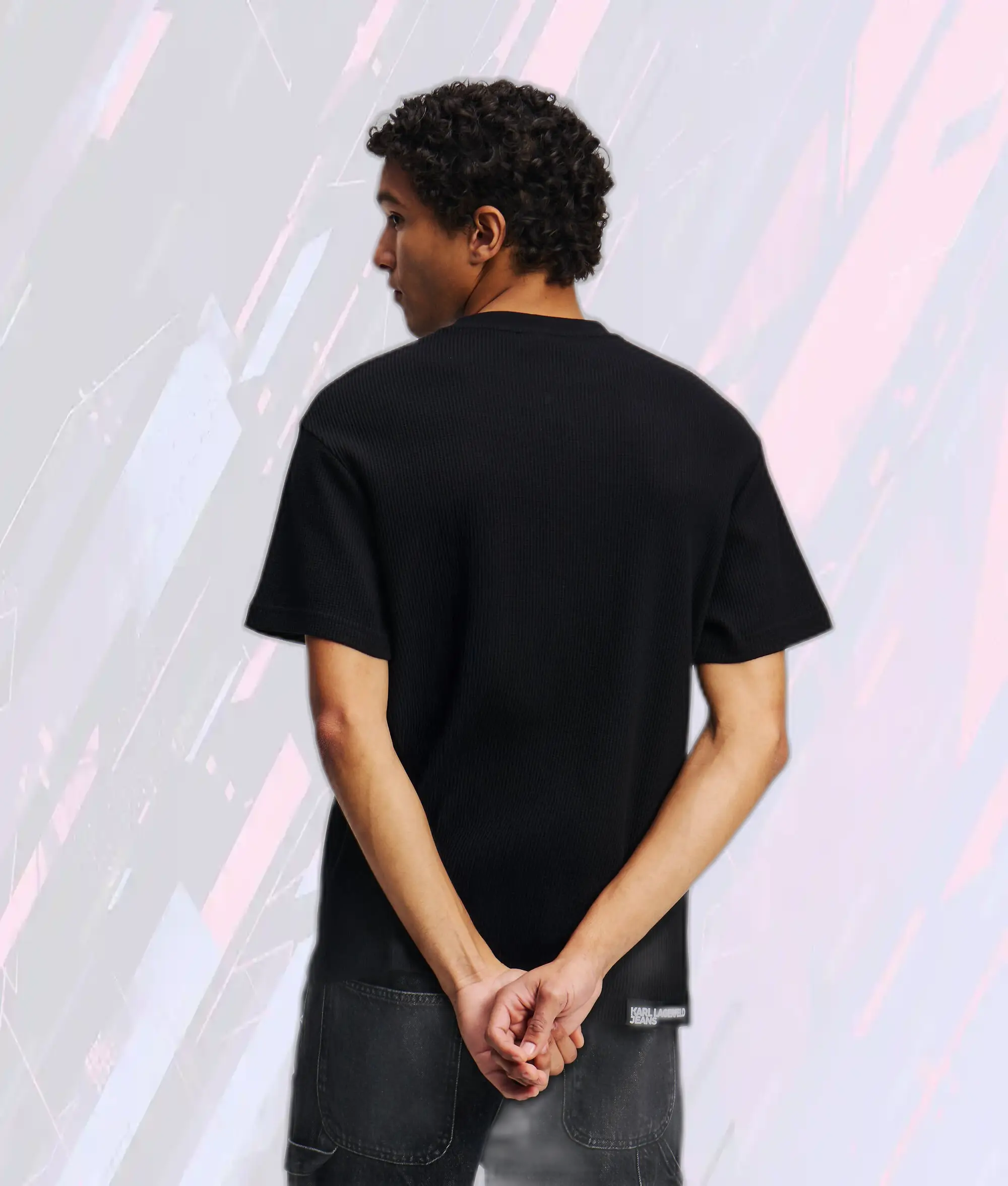 Élégant Tee-Shirt Noir à Motif Gaufré par Karl Lagerfeld