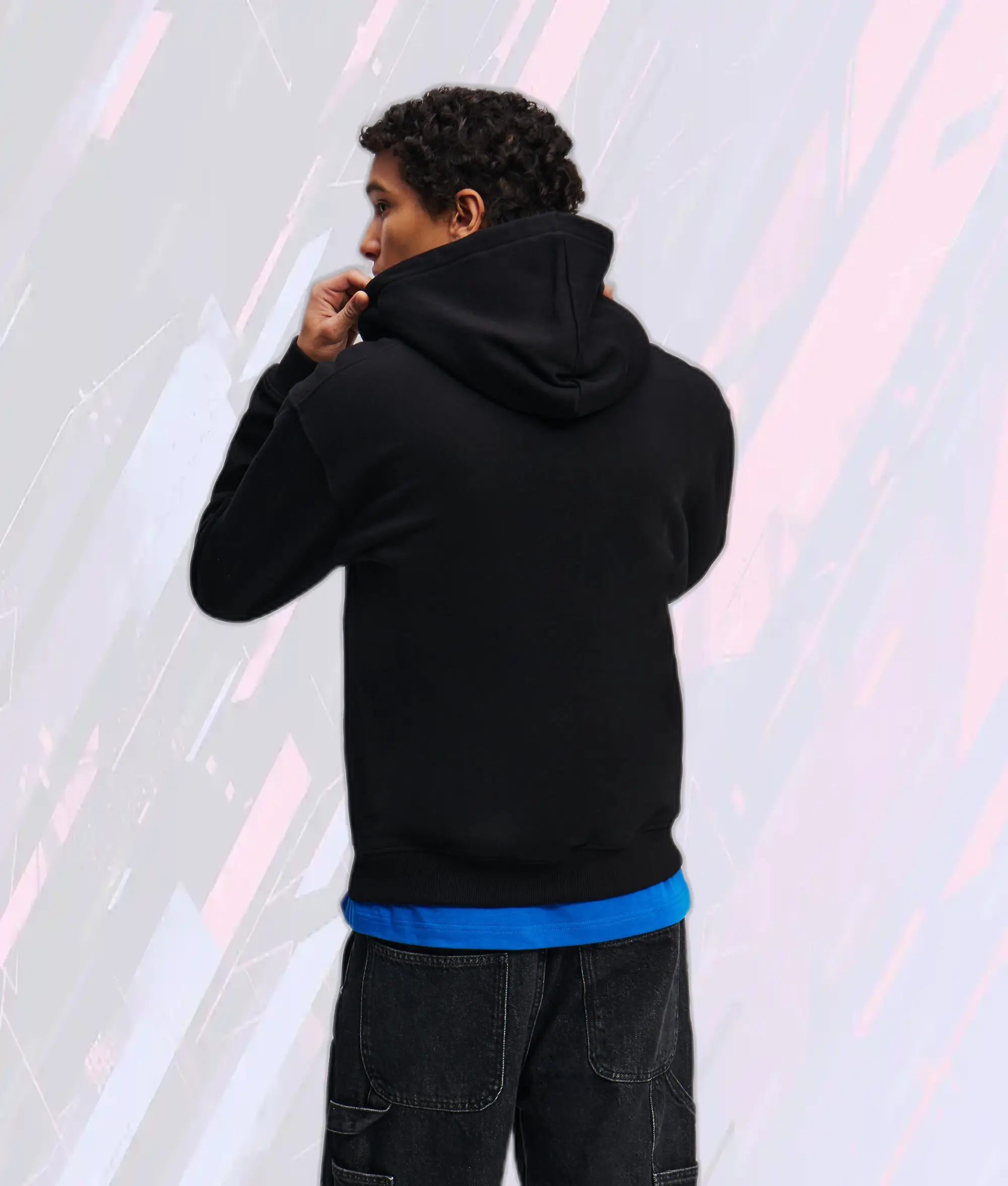 Sweat-shirt Premium Karl Lagerfeld avec Fermeture Éclair et Logo Élégant en Noir Profond