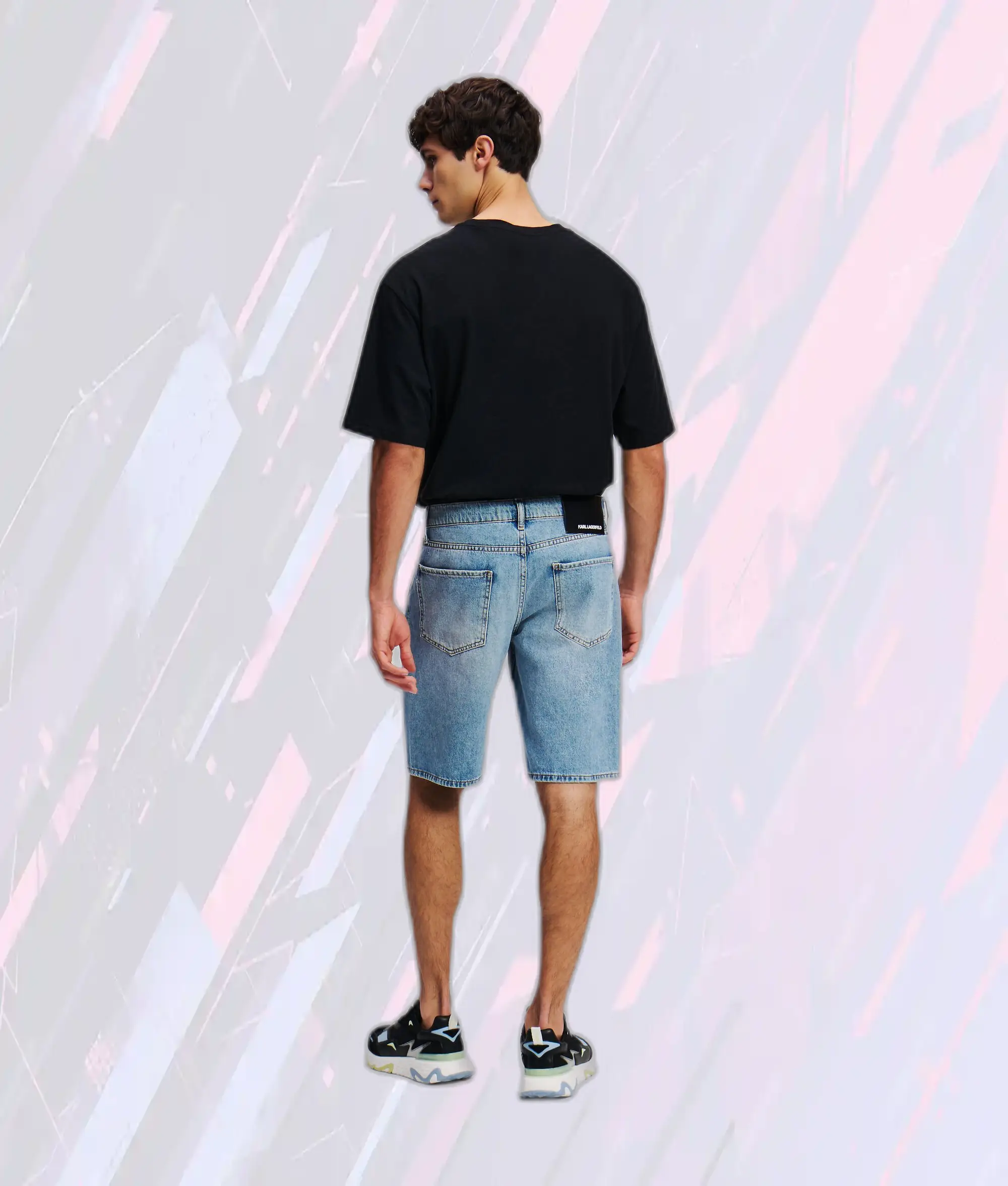Karl Lagerfeld Shorts Décontractés en Dénim Lavé Bleu Ciel - Style Iconique