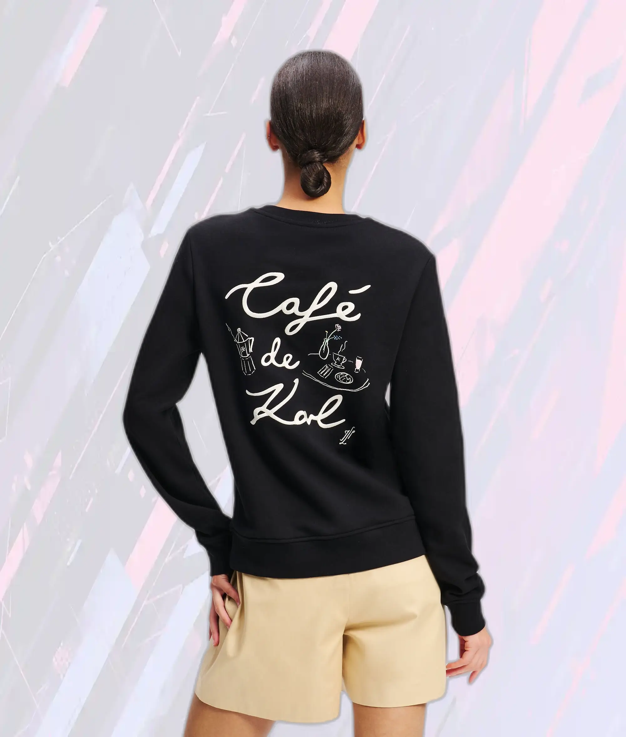 Sweat-shirt Karl Lagerfeld x Jorge Parra - Noir Édition Premium  
Mode urbaine inspirée par la collaboration exclusive Lagerfeld-Parra  
Pull overstreet noir signature KL/JP - Design capsule contemporain  
Sweat capuche unisexe Karl & Parra - Noir Collection Haute Streetwear  
Pull collaboratif Lagerfeld-Parra - Noir Édition Limitée Mode Urbaine