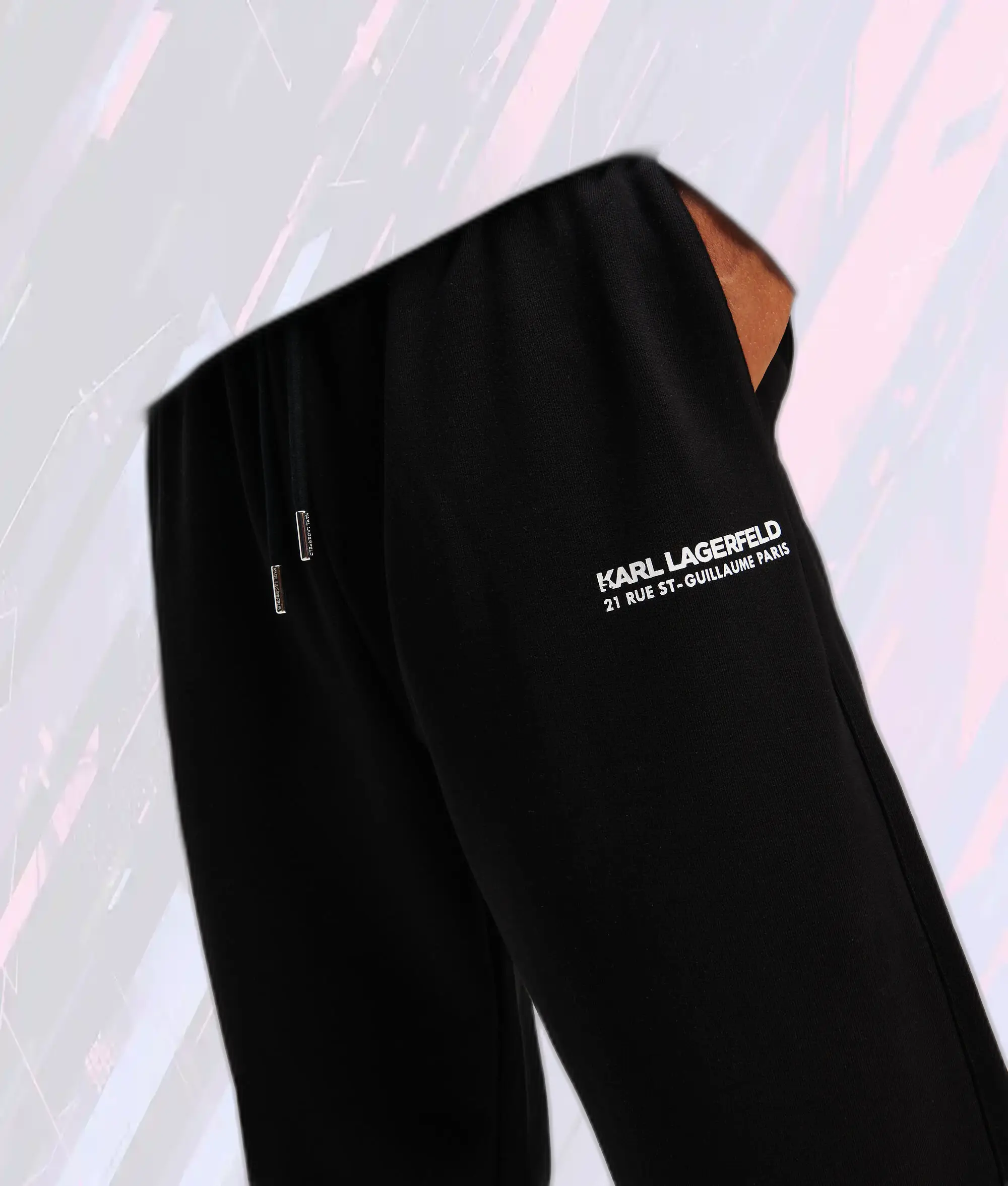 Pantalon Jogger Noir Karl Lagerfeld à Motif Rue Saint-Guillaume