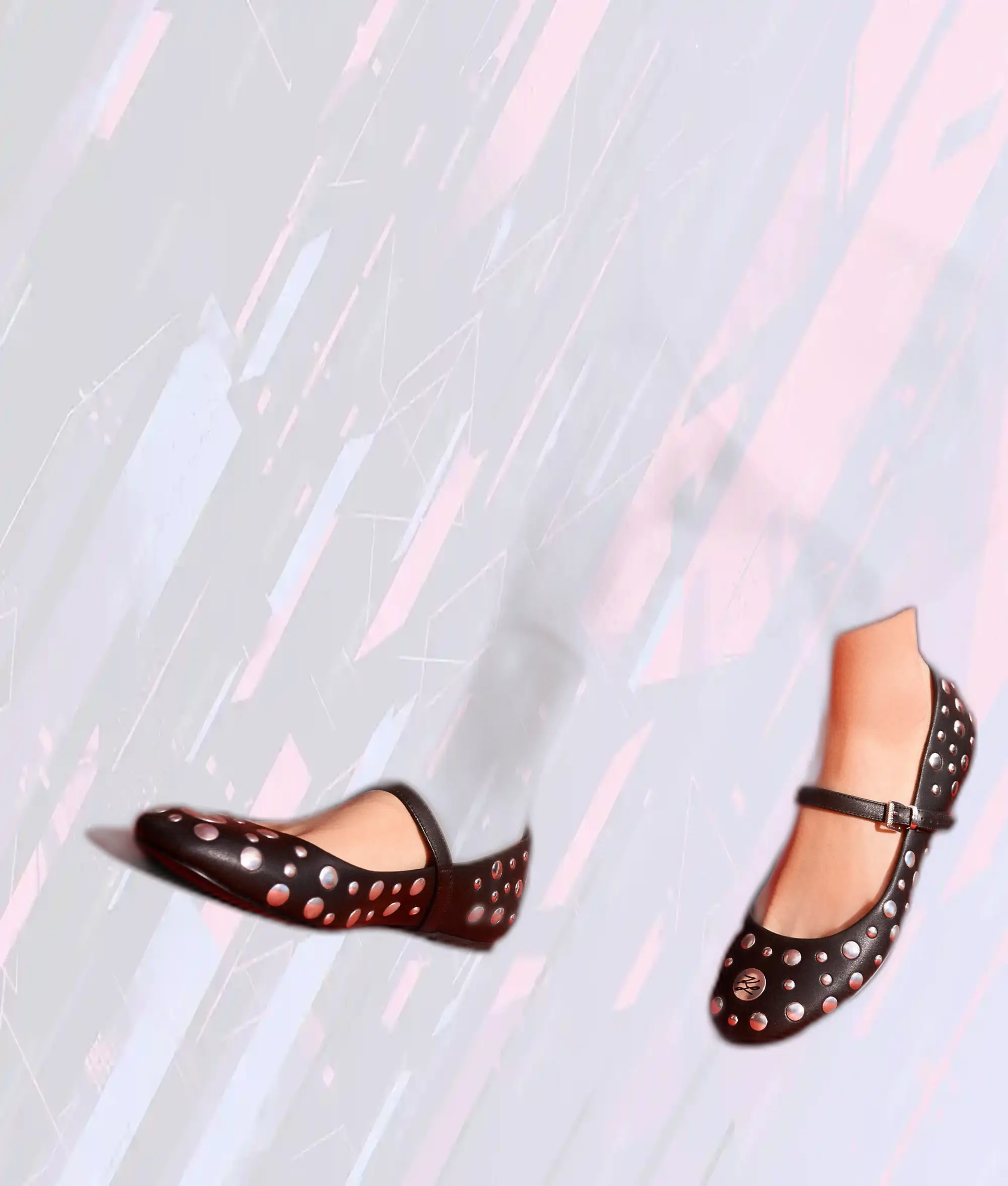 Escarpins Karl Lagerfeld Noir/Argenté à Motif Karo et Clous Miroir - Détails Métallisés et Élégance Audacieuse