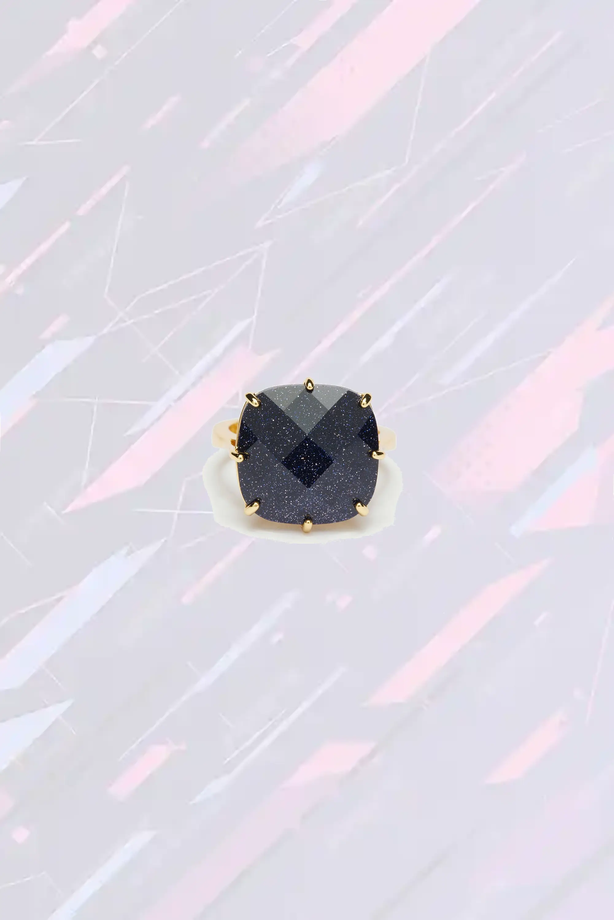 Bague de Création Les Néréides - Cristal carré bleu saphir scintillant avec finition diamantée
