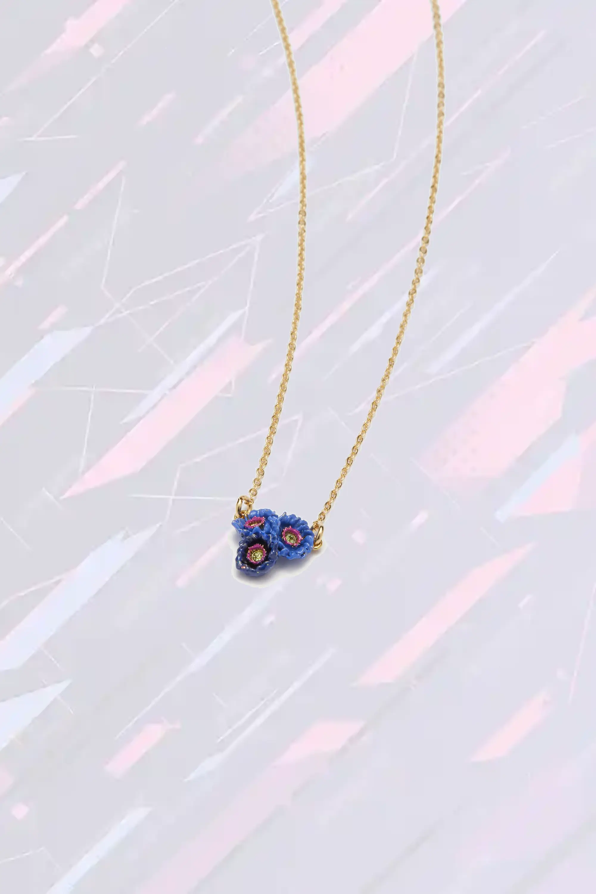 Médaillon floral anémine marin - Chaîne élégante bijouterie fantaisie inspirée de la mer