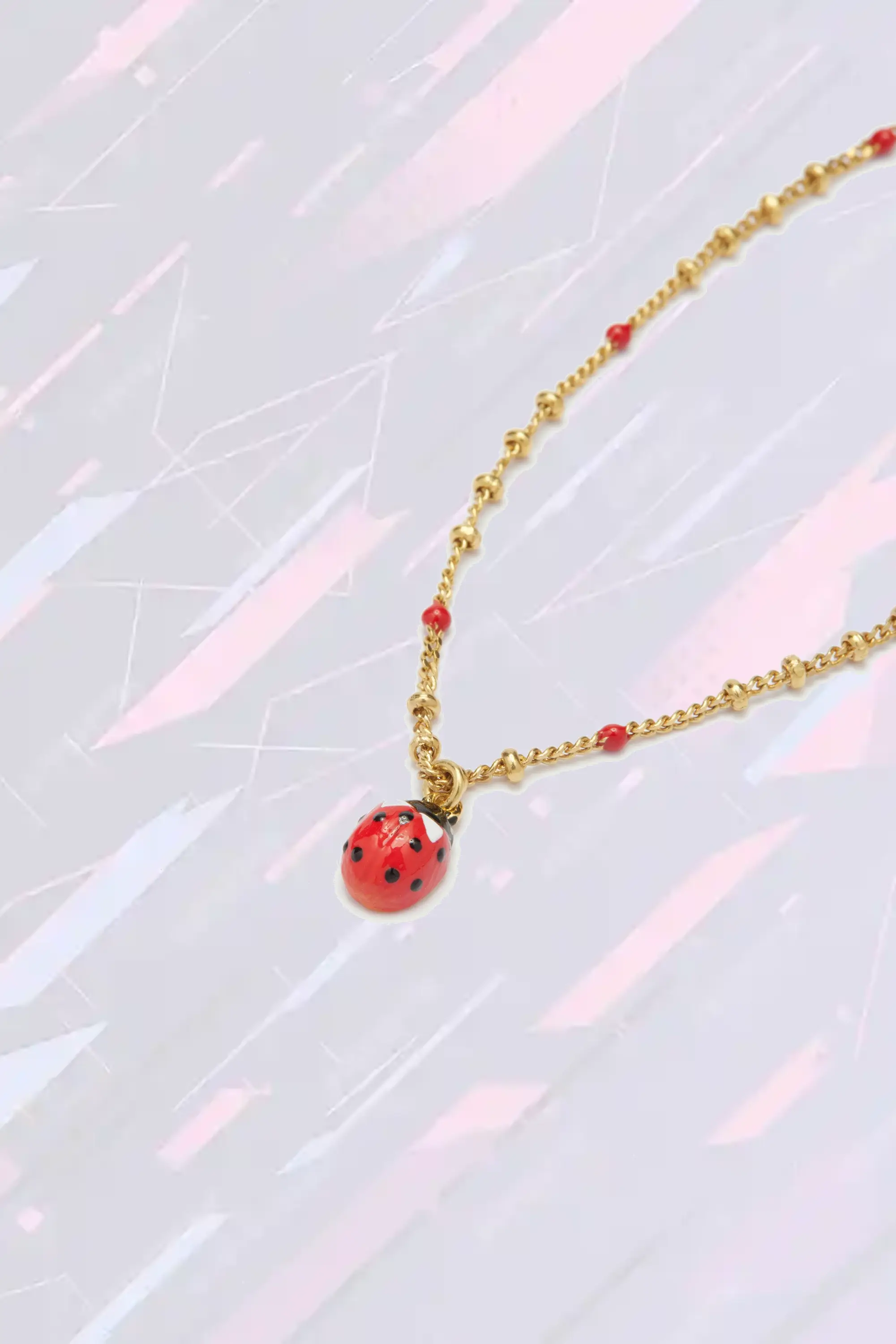 Boucle de bras Les Néréides - Charme Coccinelle en émail printanier
