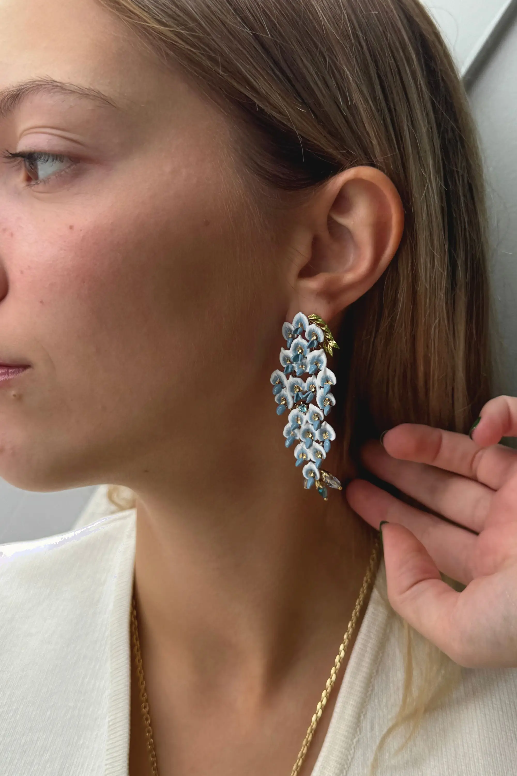 Les Néréides Paris - Boucles Élégantes Motif Glycine Florale Boucles d'Oreilles Fantaisie Glycines Enchantées - Les Néréides Créations 