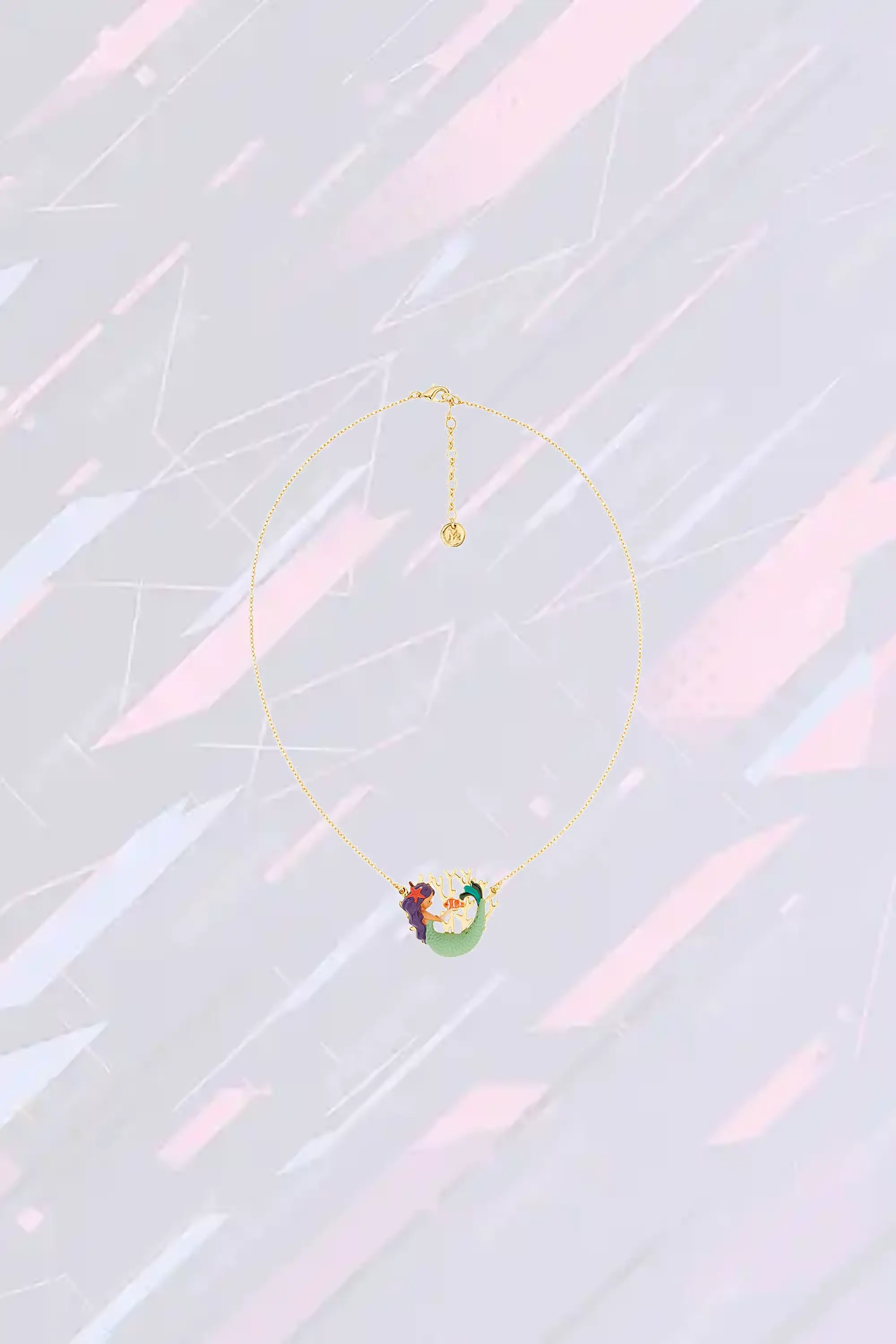 Les Néréides - Pendentif Élégant en Forme de Sirène avec Motif Corail Doré