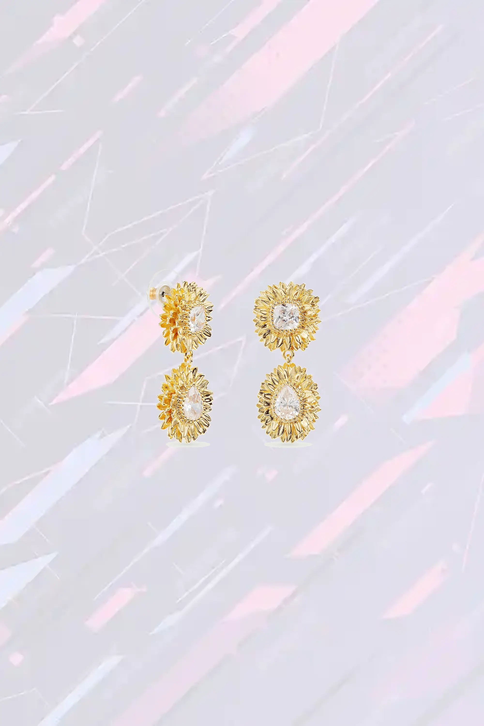 Boucles d'oreilles créatives en métal doré - Motif pissenlit éclatant avec pierre précieuse facettée | Collection Les Néréides
