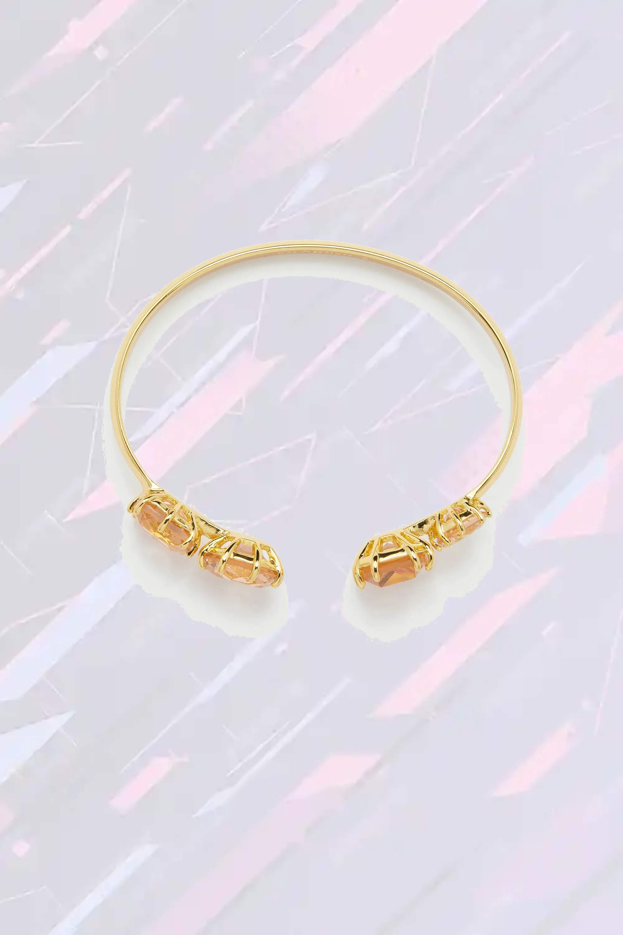 Bracelet en jonc serti de 4 gemmes diamantine dégradé pêche-rosé - Collection Les Néréides