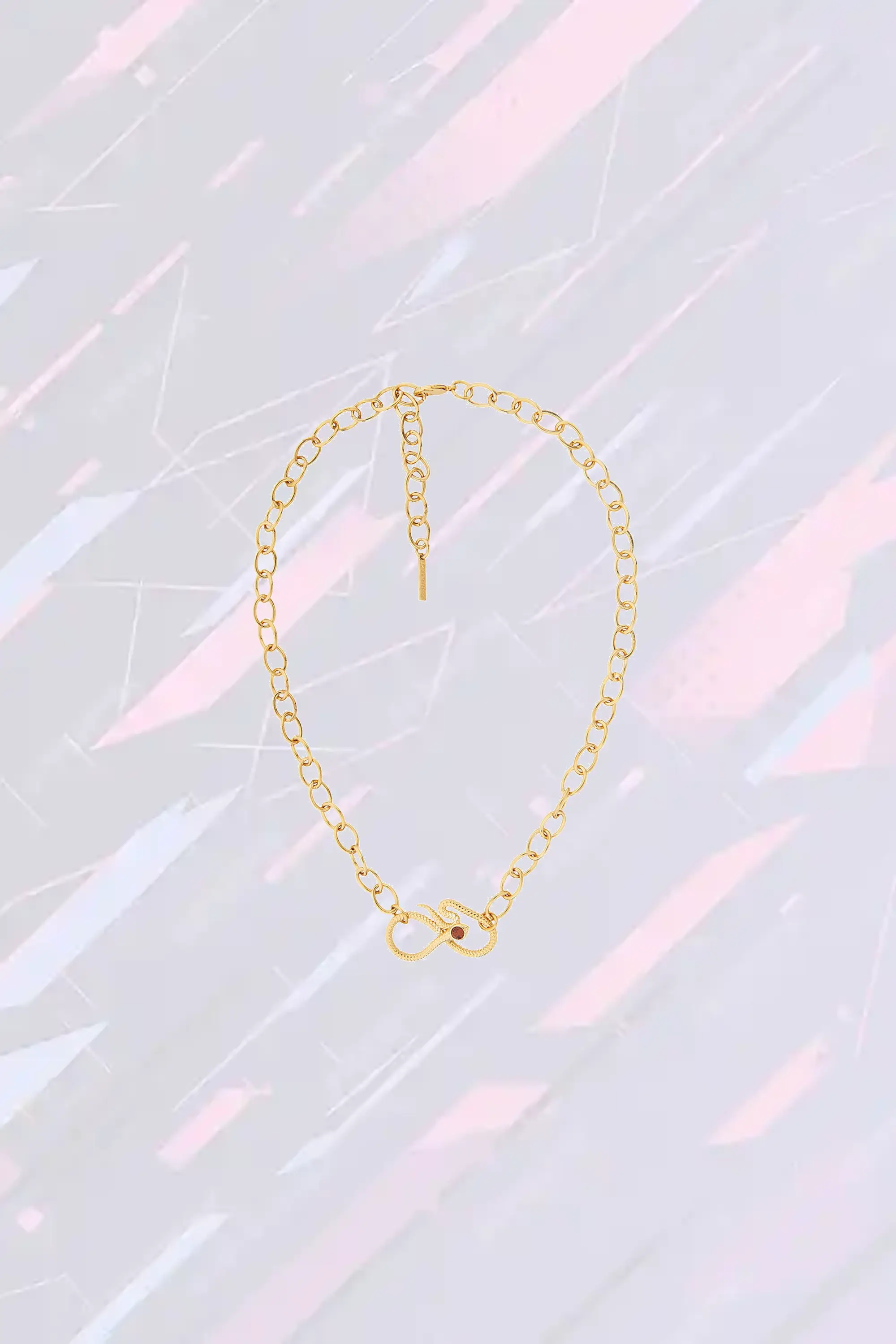 Collier ornemental Les Néréides à chaînettes - Motif ovoïde serti et serpent stylisé d'inspiration pharaonique