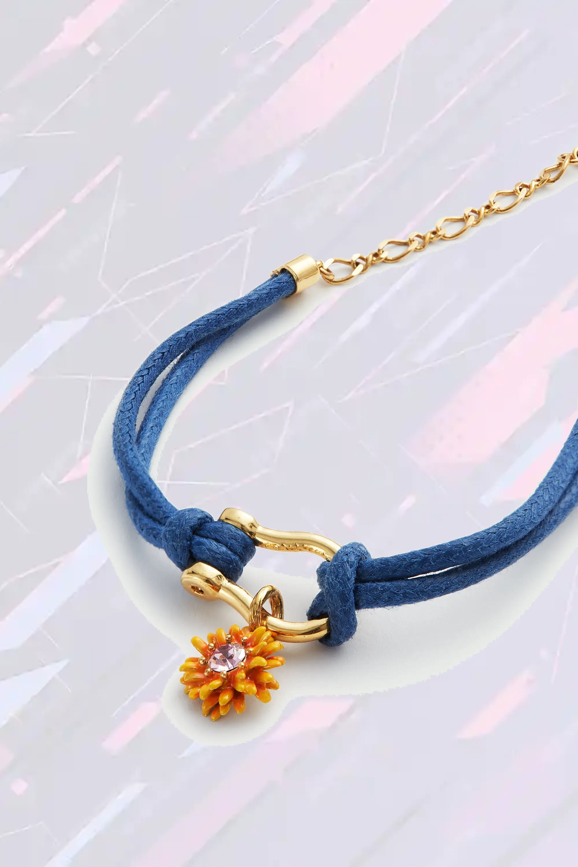 Bracelet Néréides Saphir Fermoir Sécurisé avec Fleur Délicate