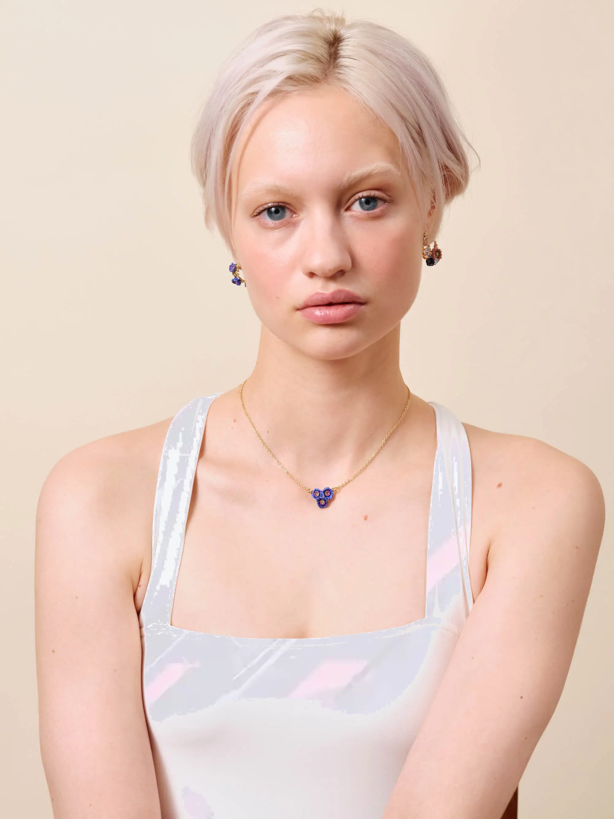 Médaillon floral anémine marin - Chaîne élégante bijouterie fantaisie inspirée de la mer