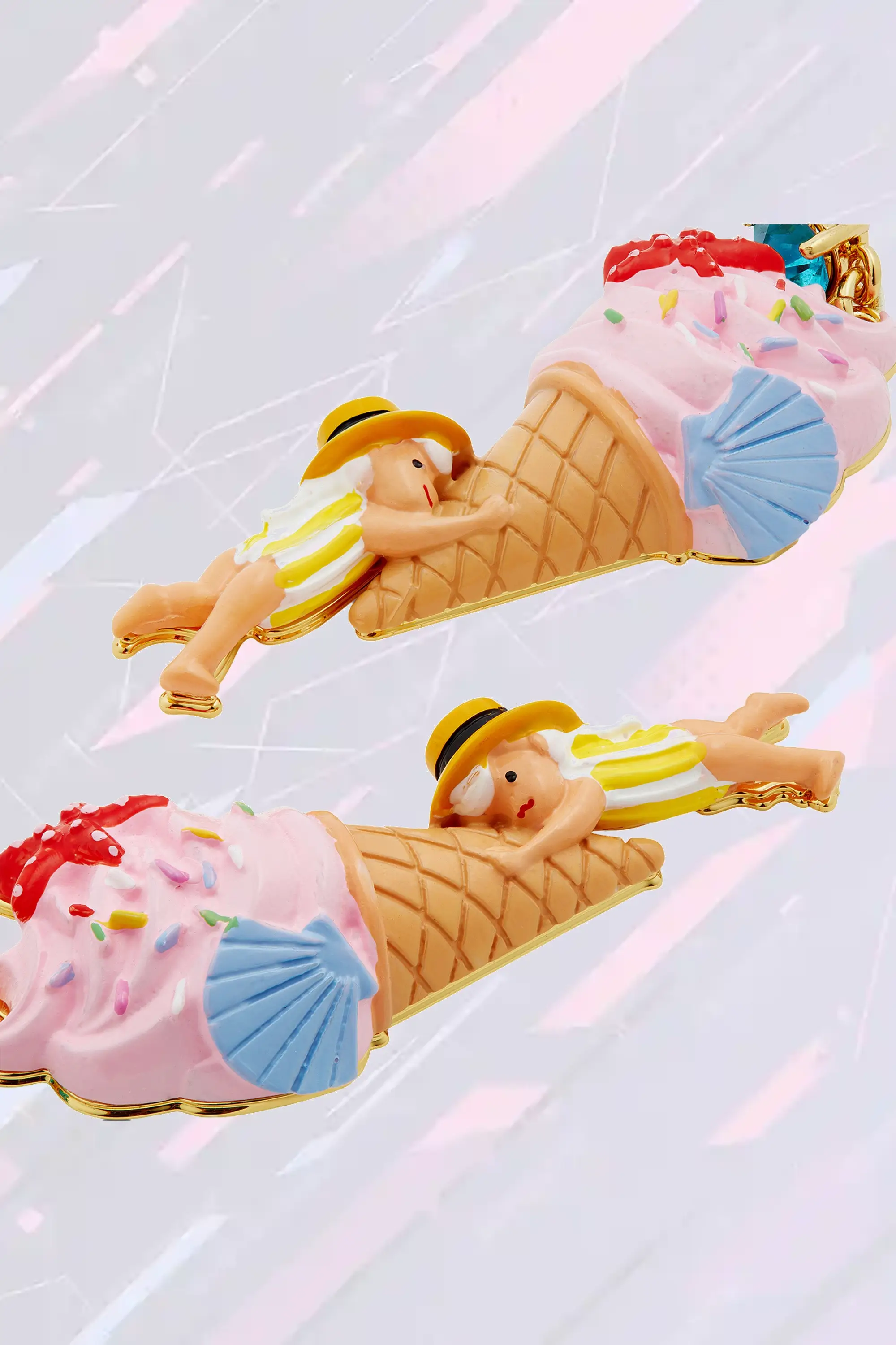 Boucles fantaisies Les Néréides - Inspiration gelato artisanal avec ornements conque nacrée et lutin fantaisie