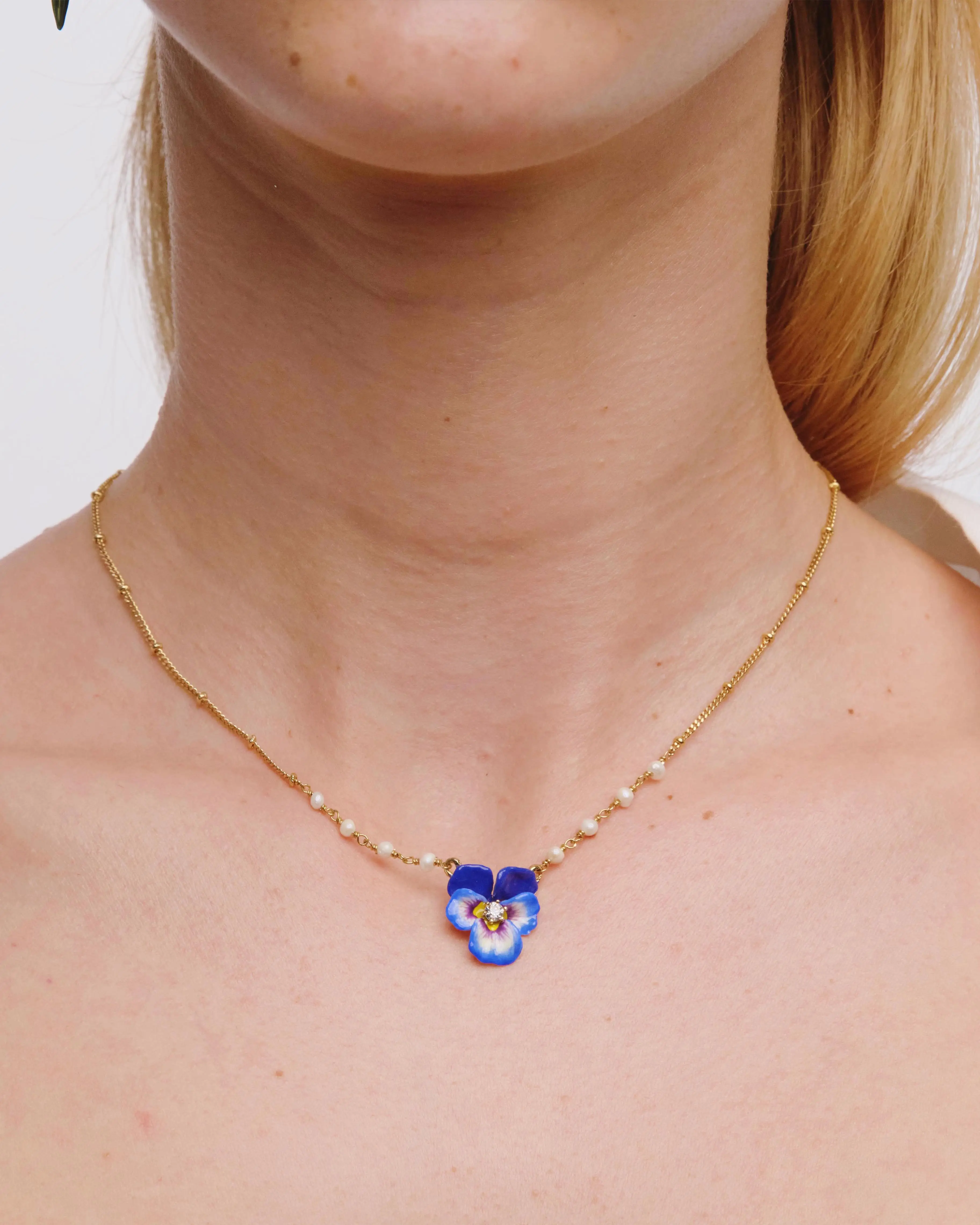 Pendentif Collier Les Néréides en Saphir et Cristal Facetté - Création Élégante Azur