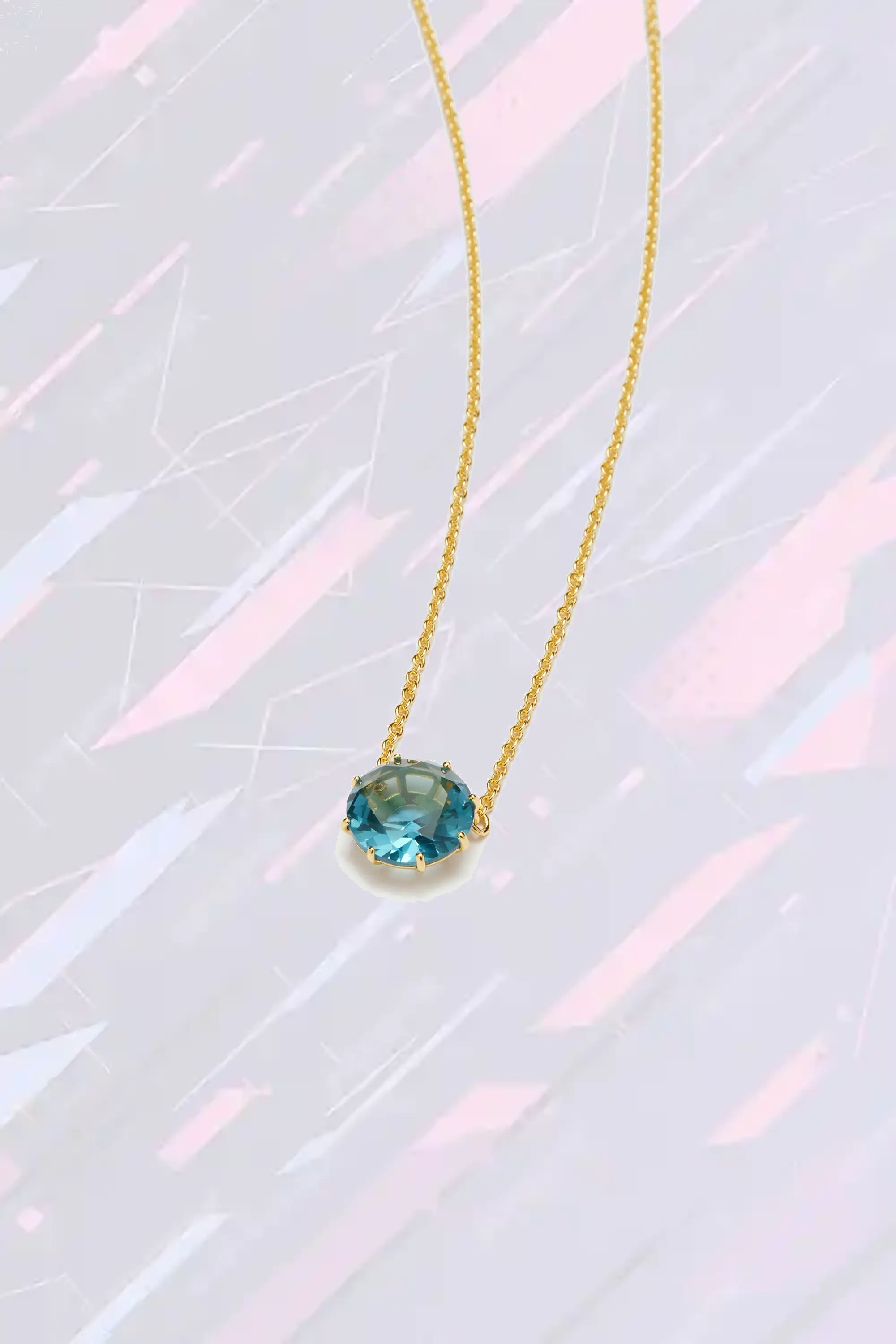 Pendentif Collier Les Néréides - Perle Minérale Ronde aux Reflets Azur Diamanté