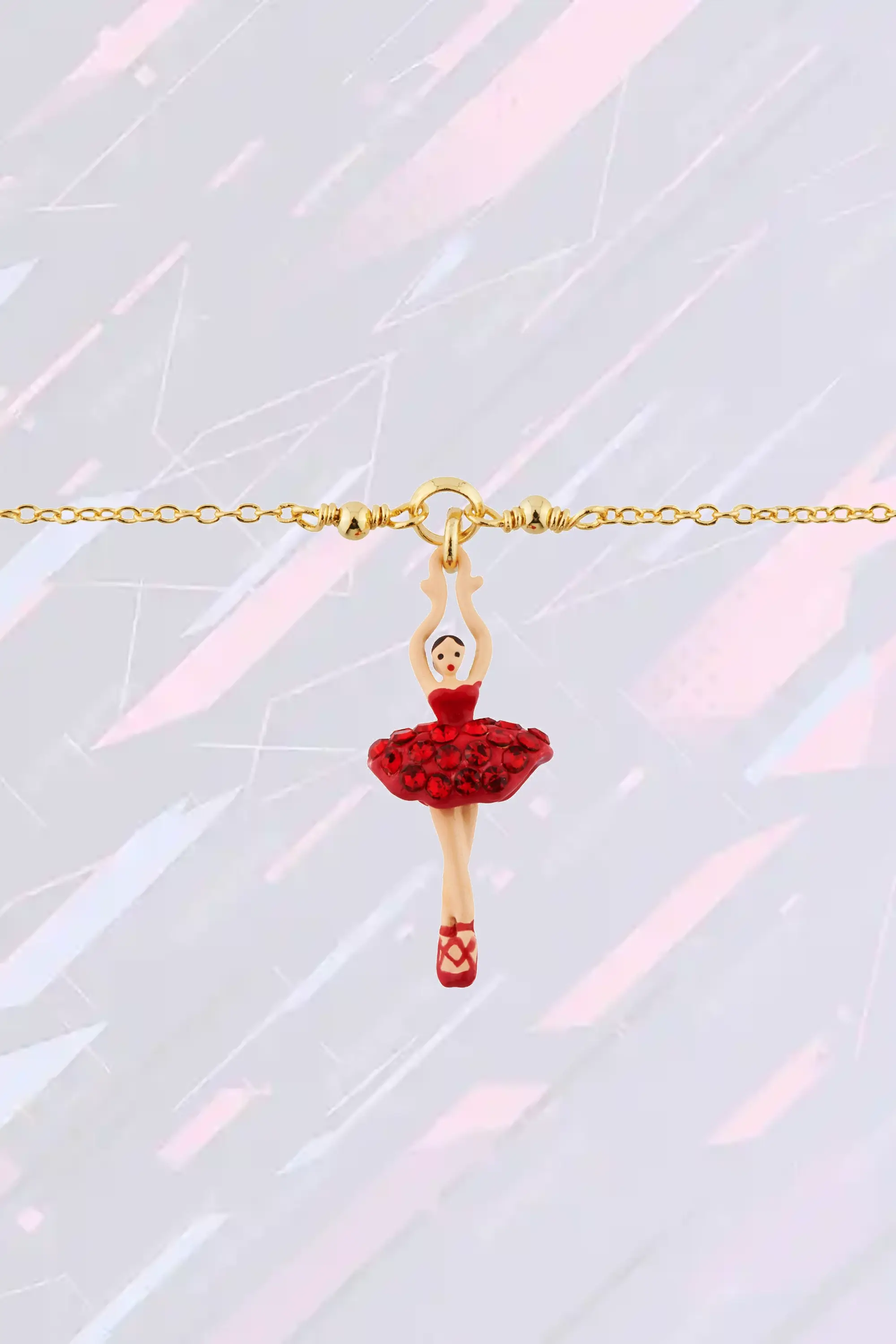Bras élégant Les Néréides - Petite danseuse à jupette ornée de cristaux rubis brillants