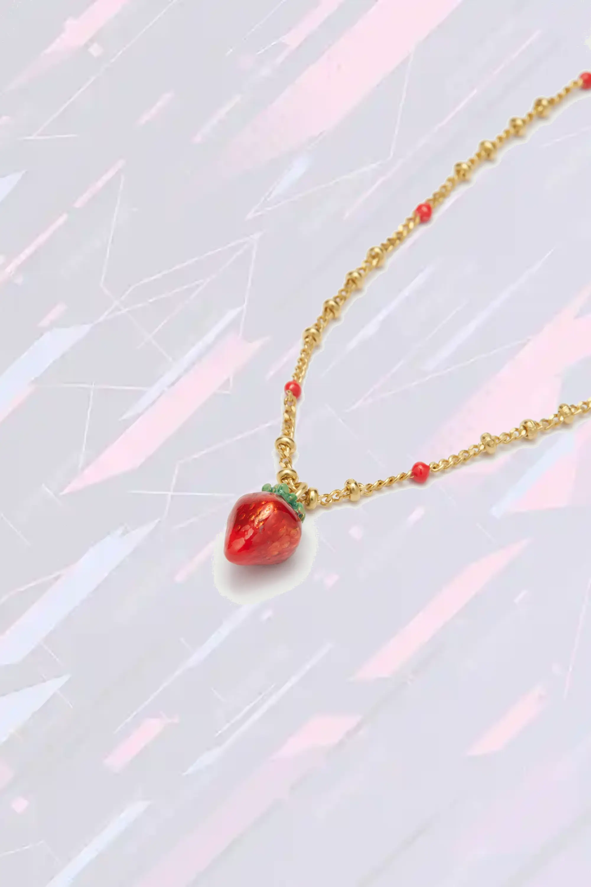 Bracelet Les Néréides à Breloque Fraise Charmante