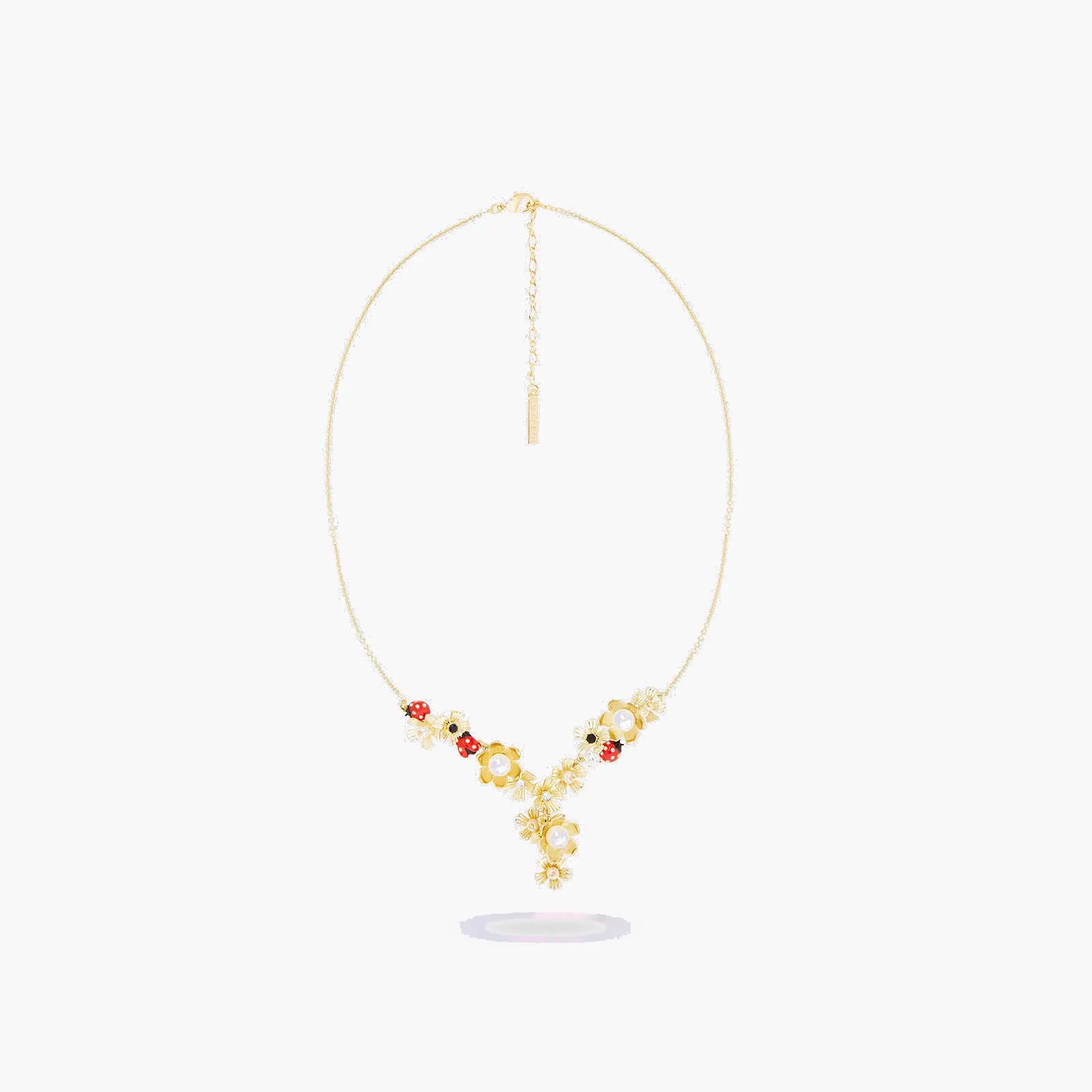 Collier ornemental à motifs champêtres - Coccinelles et corolles forestières par Les Néréides
