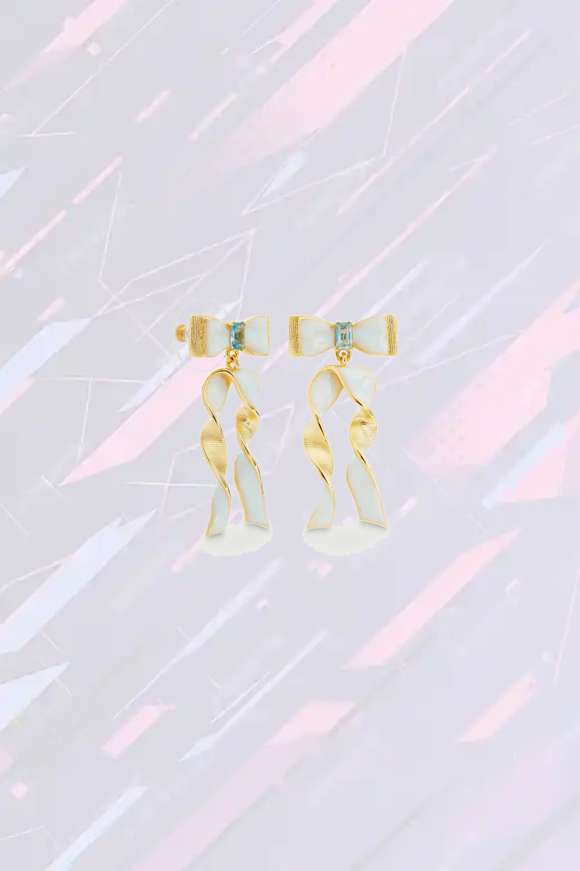 Boucles d'oreilles fantaisie ruban saphir et doré scintillant avec pierres précieuses azur