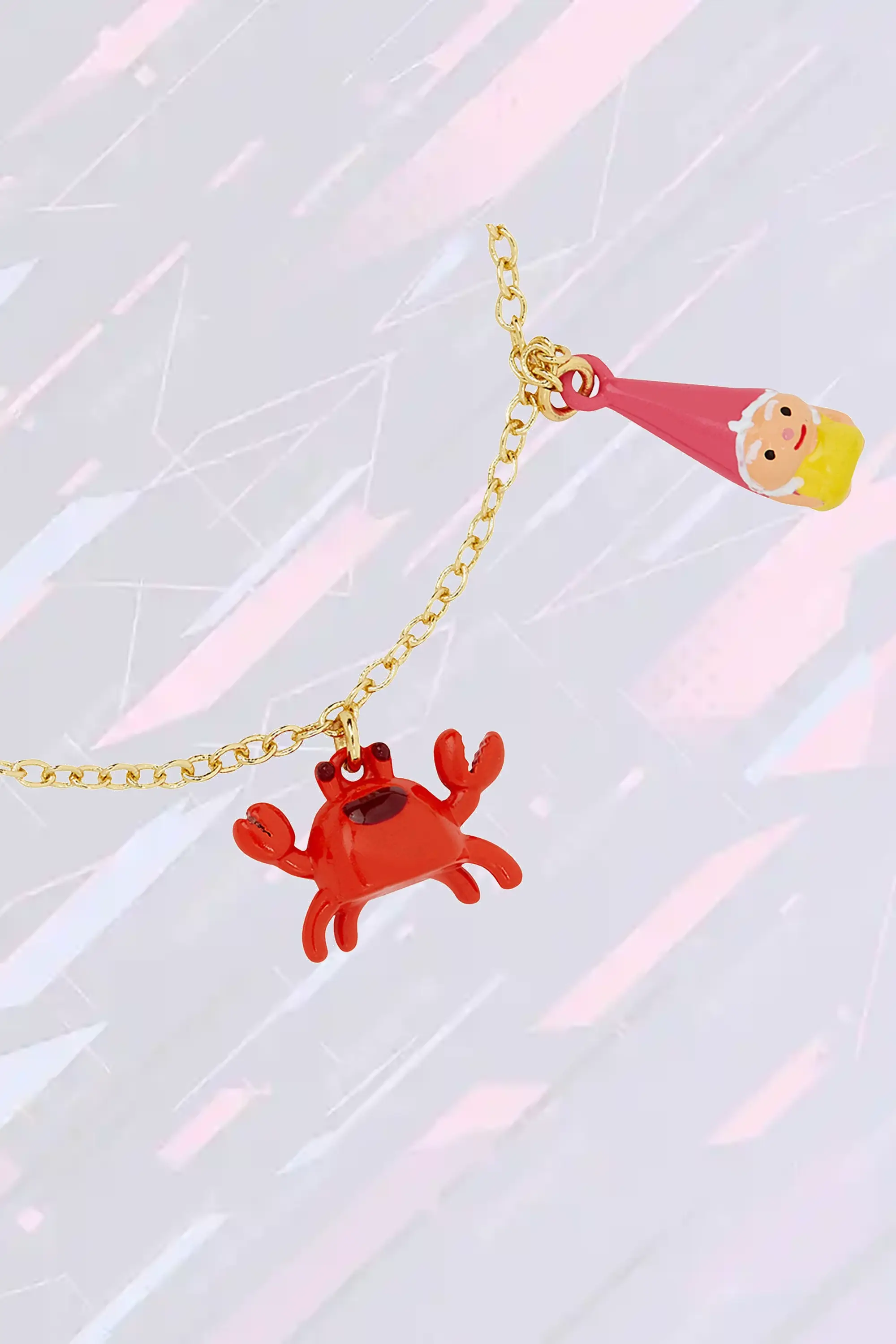 Bracelet féérique Les Néréides : Charme jardin enchanté avec ornement crustacé écarlate