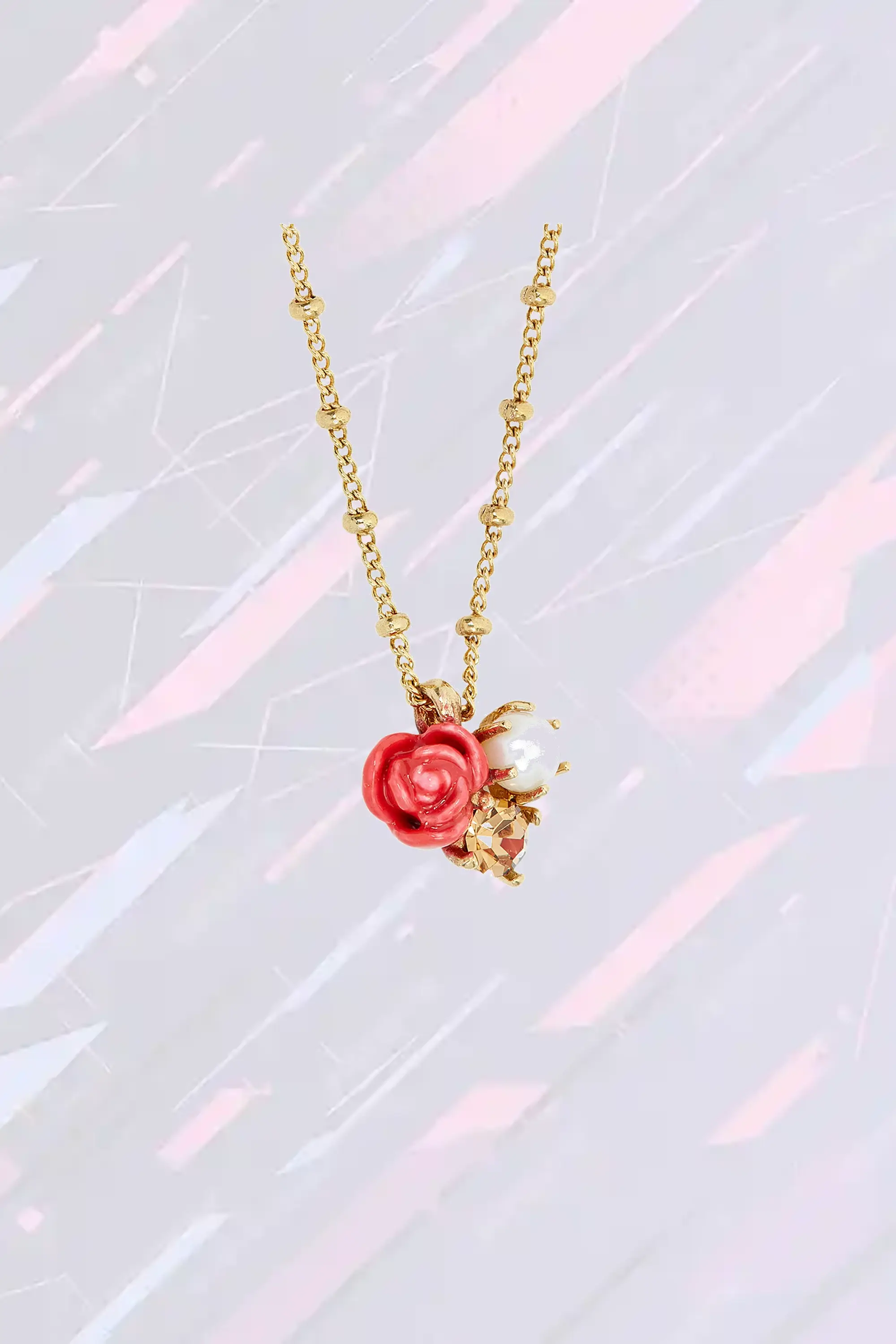 Collier élégant des Néréides avec pendentif floral en rose, perle cultivée nacrée et pierre précieuse